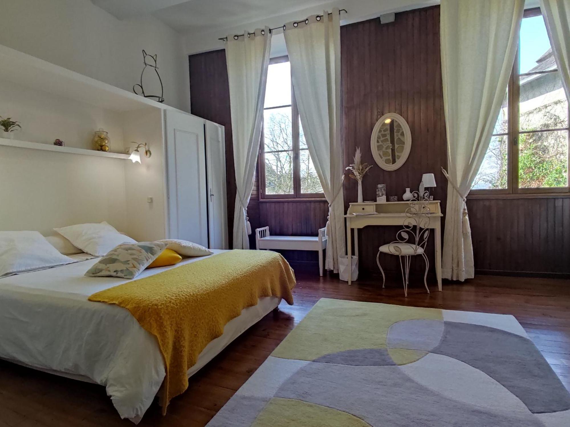 B&B Amphitryon Oloron-Sainte-Marie Exterior foto